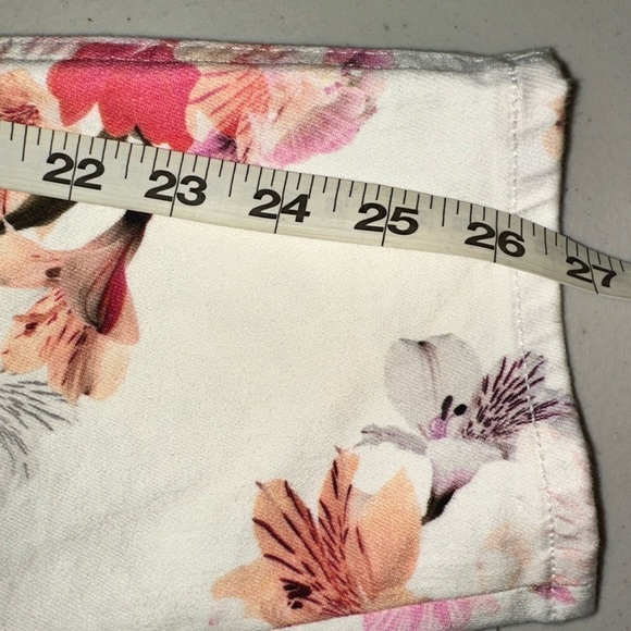 NWT 7 For All Mankind Jen 7 Women's Size 16 Summer Flowers Off White Jeans - Picture 9 of 9